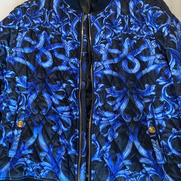 Versace Jacket purchased on Rode Drv - Picture 4 of 12